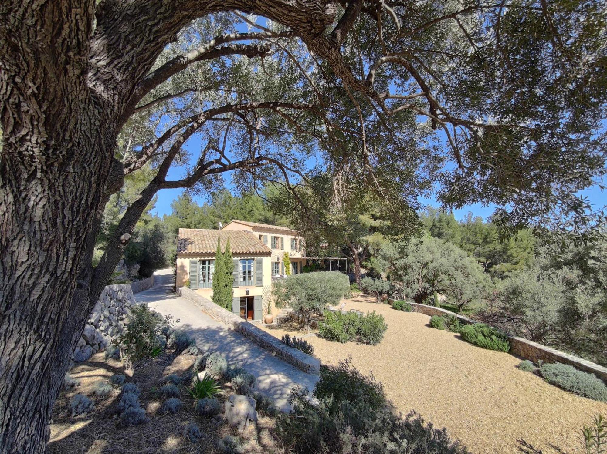 Villa Des Oliviers ซานารี-ซูร์-แมร์ ภายนอก รูปภาพ